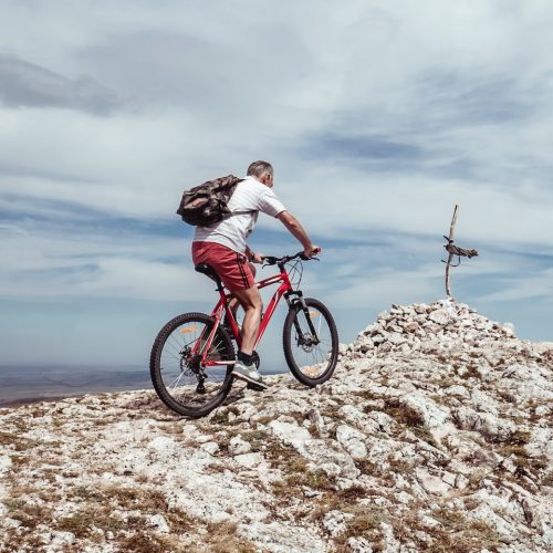Jazda na rowerze jako hobby: Wolność, zdrowie i radość podróży